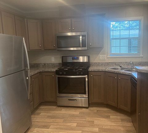 3rd image of 3500 W Brookfield Dr #112