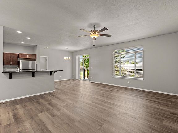 3rd image of 9303 E Broadway Ave #914