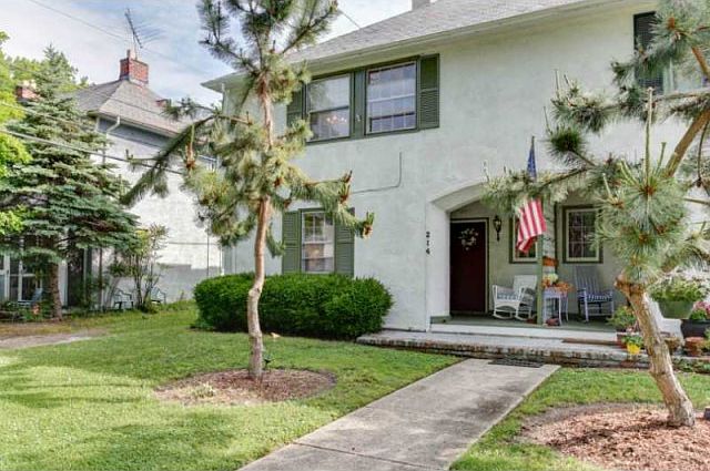 1st image of 214 Palen Ave