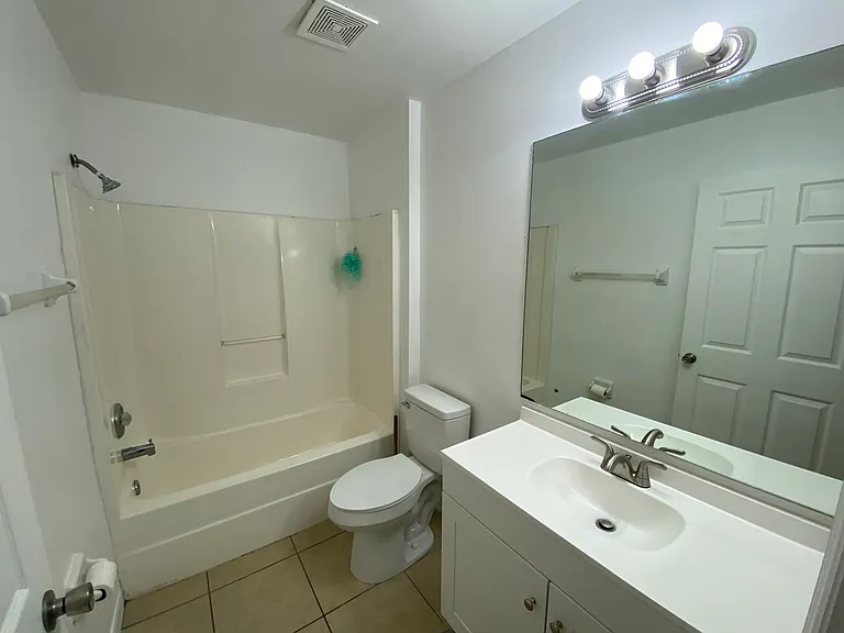 129 Zenith Cir — Photo 20