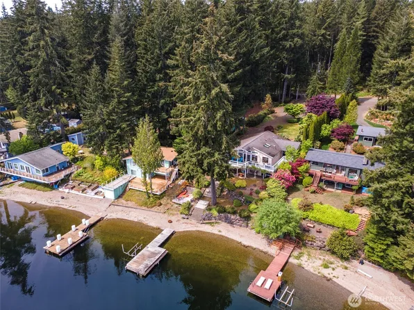 3990 E Mason Lake Drive W, Grapeview, WA 98546