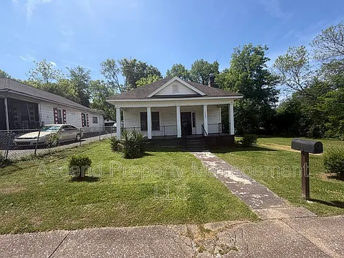 2104 Laura St Photo 1