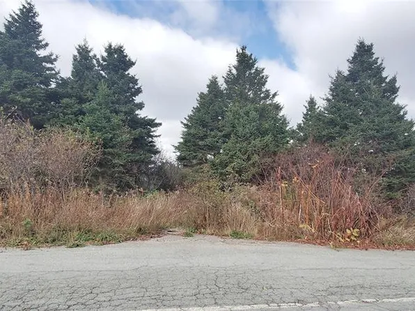 15 Bayview Street, Marystown, NL A0E2M0