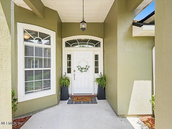 2nd image of 817 ESQUIRE Lane