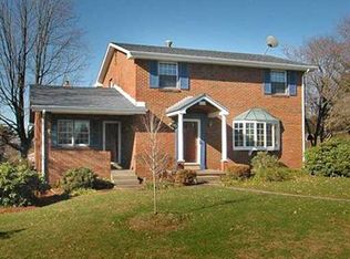 220 Arnold Dr, McKeesport, PA 15132