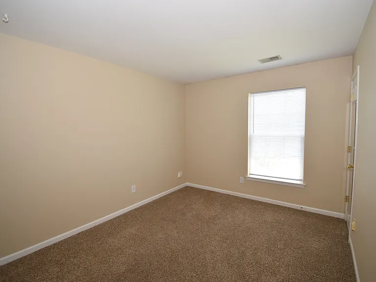 3322 Elizabeth Glen Dr — Photo 19