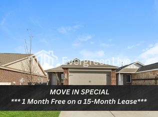 2029 Sulky Ln, Aubrey, TX 76227