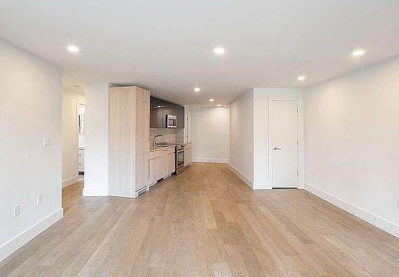 3rd image of 60 E 12th St APT 10F