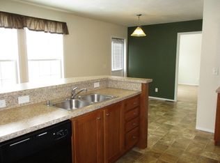 4451 Rainbow Ln, Flint, MI 48507