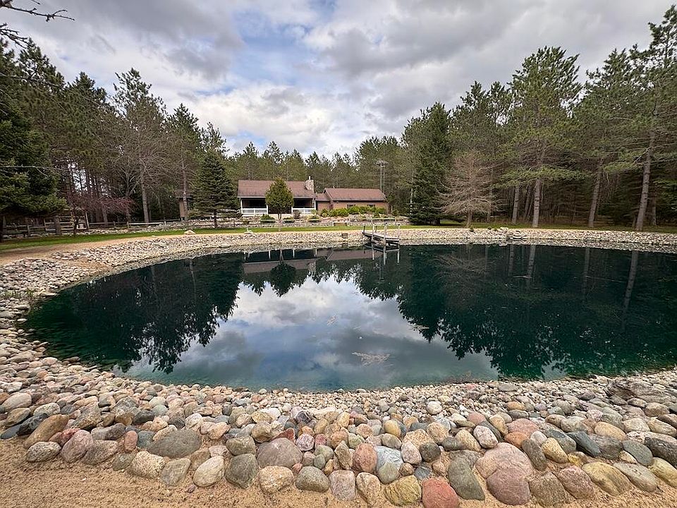 1st image of 835 Jessica Ln