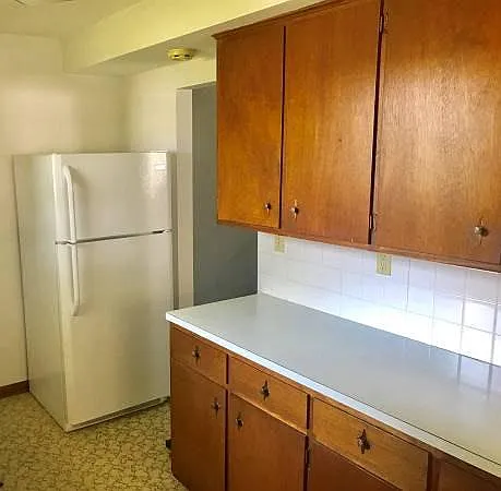 2 bed, 900 sqft, $950 — Photo 3