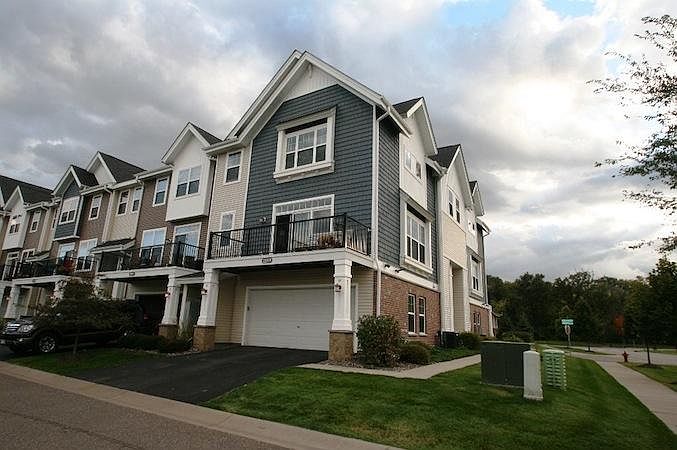 1st image of 11919 Emery Village Dr N