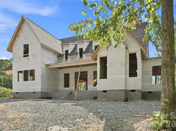 541 Greenway St, Davidson, NC 28036