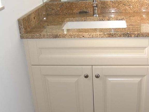 5th image of 660 Tennis Club Dr APT 106