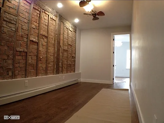 Rented by Citi Habitats | media 30