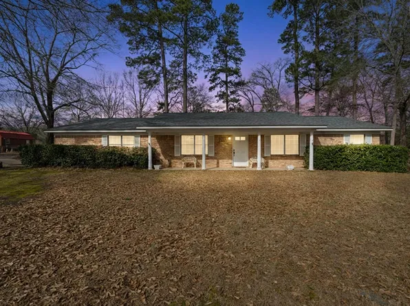 119 N Mimosa St, Ore City, TX 75683