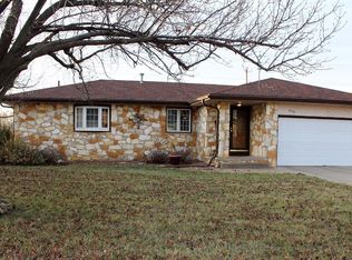 2754 Scott Ave, Salina, KS 67401