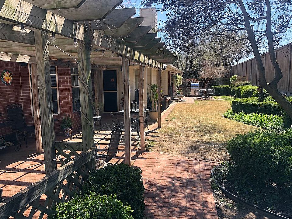 2nd image of 2928 Glasgow Dr