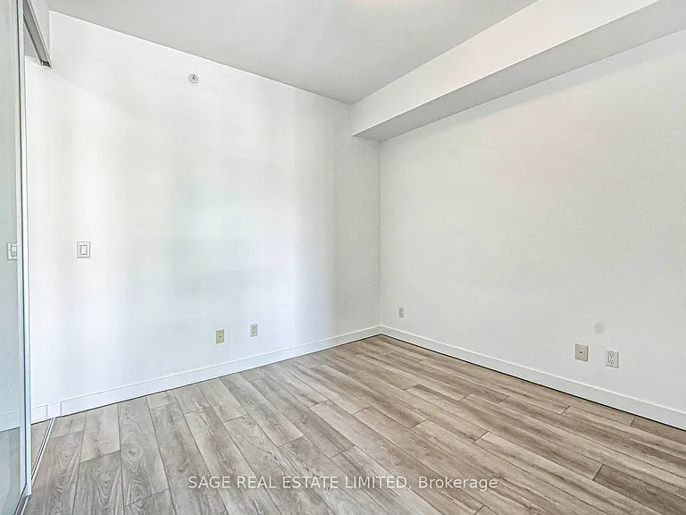 32 Camden St #607 — Photo 14
