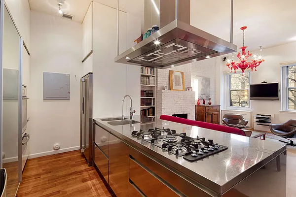 Sold by Brown Harris Stevens | media 20