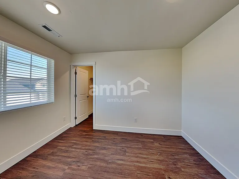 9309 W Wabash St — Photo 24