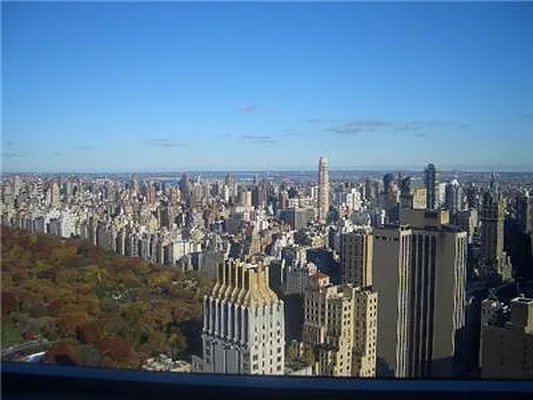 Rented by R New York | media 31