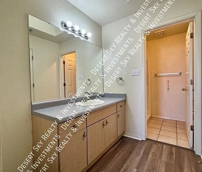 2481 Sunridge Dr — Photo 14