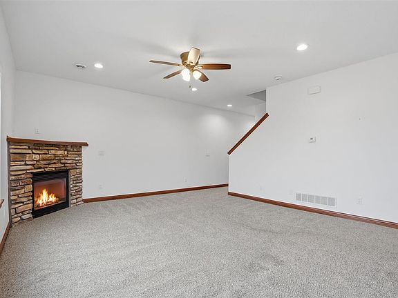 4th image of 1832 Goose Lake Cir