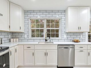 12627 Catawba Dr, Woodbridge, VA 22192