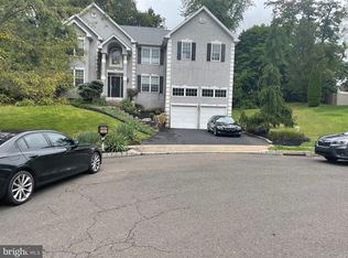 18 Anna Maria Ter, Huntingdon Valley, PA 19006