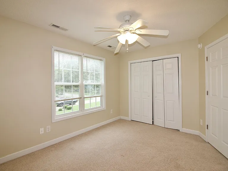 129 Lori Ln — Photo 46