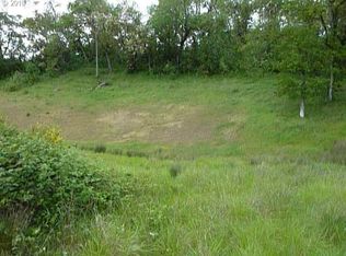 3044 NW Daysha Dr, Roseburg, OR 97471