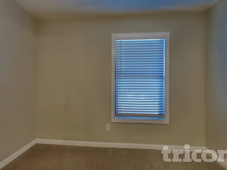 4486 Lindsey Dr — Photo 10