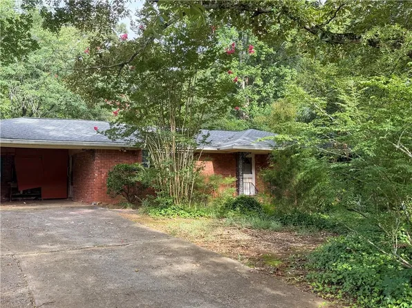 1070 Delmont Ter, Roswell, GA 30075
