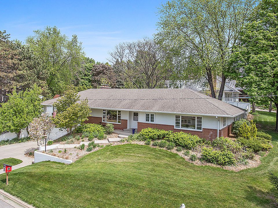 1st image of 2597 Du Charme Ln