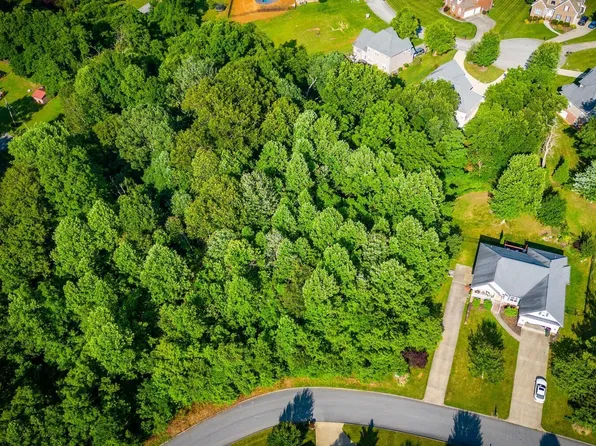 280 Holland View Dr, Jonesborough, TN 37659