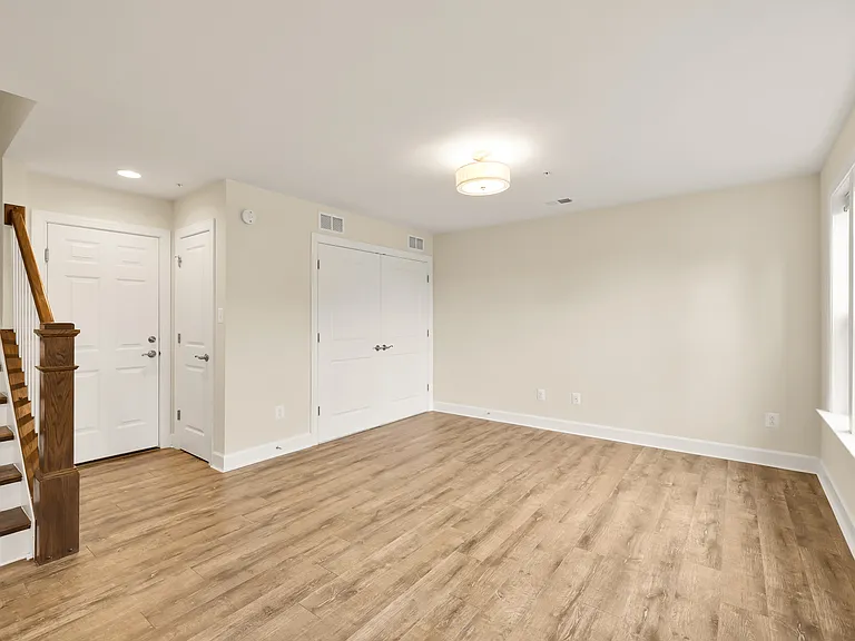 4707 Van Buren St — Photo 4