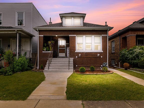 3rd image of 7440 W 57th Pl