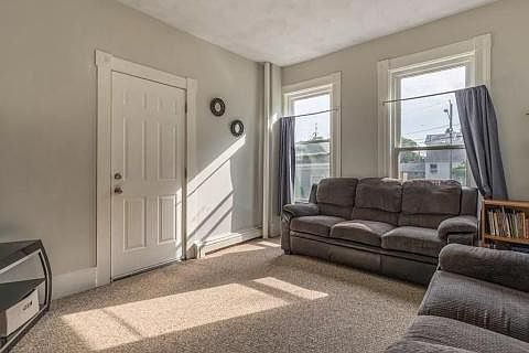 4th image of 126 Winter St Suite 1