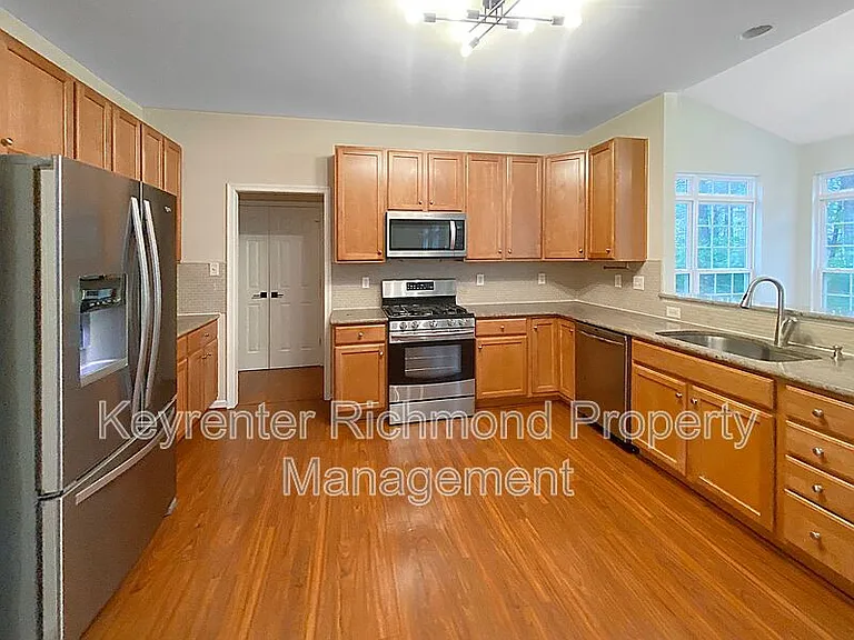 229 Ashbury Hills Dr — Photo 9