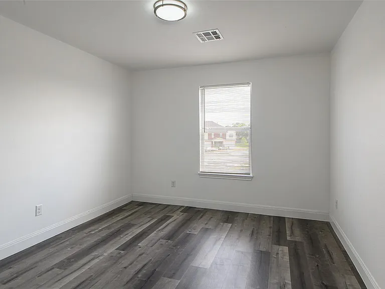 3429 Township Grove Ln — Photo 10