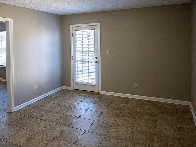 Centennial Place — Photo 21