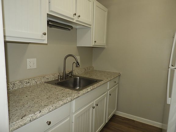 5th image of 6280 Crittenden Ave #8