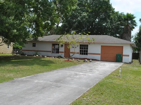 7903 Hibiscus Rd, Fort Pierce, FL 34951