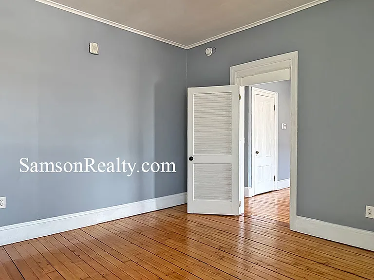 5 Hillside Ave #2 — Photo 8