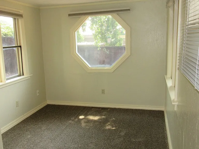 179 E Lincoln Ave — Photo 24
