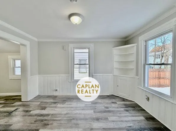 391 Huntington St, New Haven, CT 06511