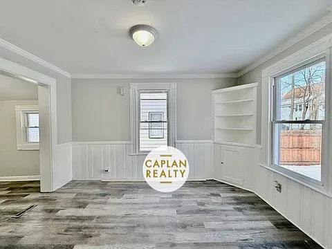 391 Huntington St Photo 1