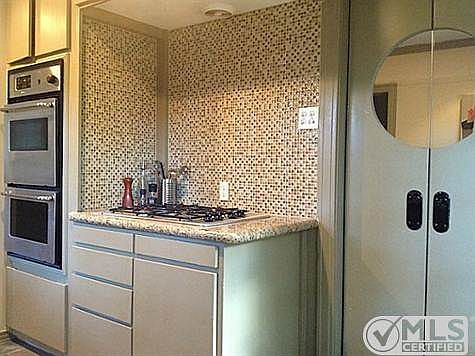 3rd image of 7015 San Mateo Blvd