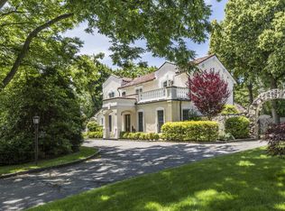 345 Pondfield Rd, Bronxville, NY 10708